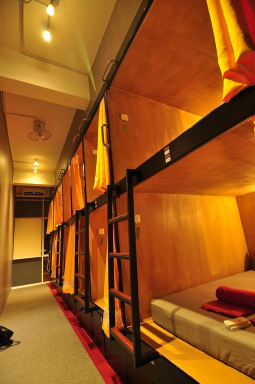 Skypod Boutique Hostel Кота Кинабалу Стая снимка